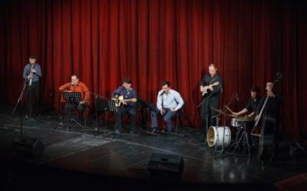 Hárman jutottak tovább Marosvásárhelyen a Versünnep döntőjébe