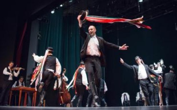 Készül pünkösd ünnepére a Hargita Együttes