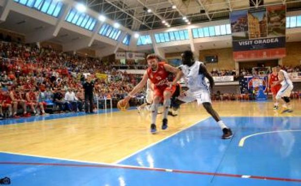 Férfi kosár: a vásárhelyiek ellopták a váradiak pályaelőnyét