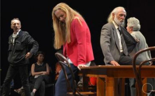 Háború Színház a TESZT-en: a múlt, amiről beszélni muszáj