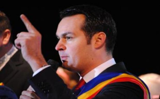 A fogdából várja a szavazatokat Nagybánya polgármestere