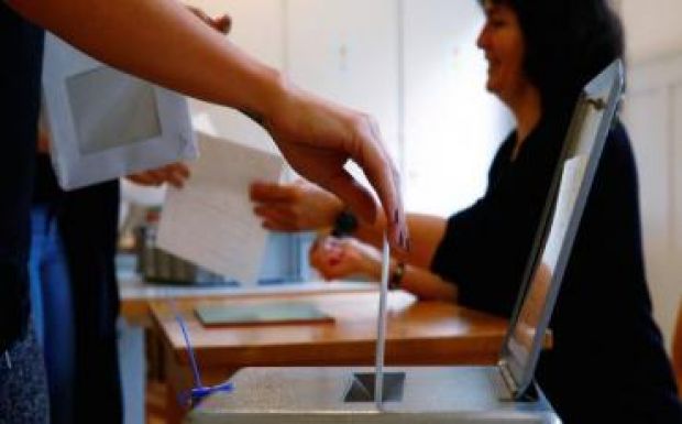 A svájciak elutasították a garantált havi 2500 frankos alapjövedelmet