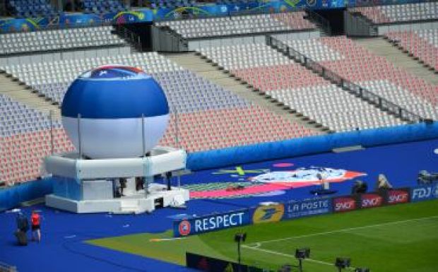 EURO-2016: a francia kormány buszokkal szállítja a szurkolókat a nyitómérkőzésre