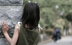 Hivatalosan Romániában mindössze 67 ezer írástudatlan roma van