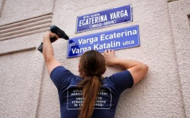 Több tucatnyi eljárást indított a Cemo a nyelvi jogok érvényesítéséért