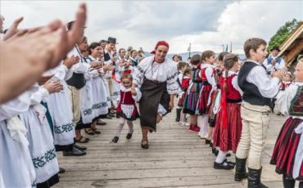 „Tánc, dal és imádság ünnepe”: megkezdődött az Ezer Székely Leány Napja