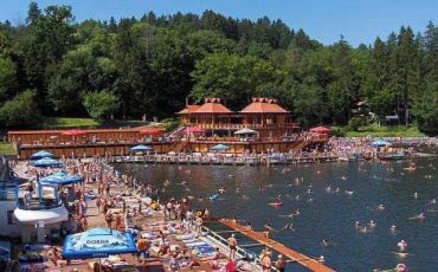 A terrorveszély miatt megnőtt a belföldi turisztikai célpontok vonzereje