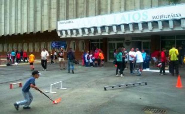 Elkezdődött a Székely Hokiverbunk: fiatal jégkorongozókat toboroznak