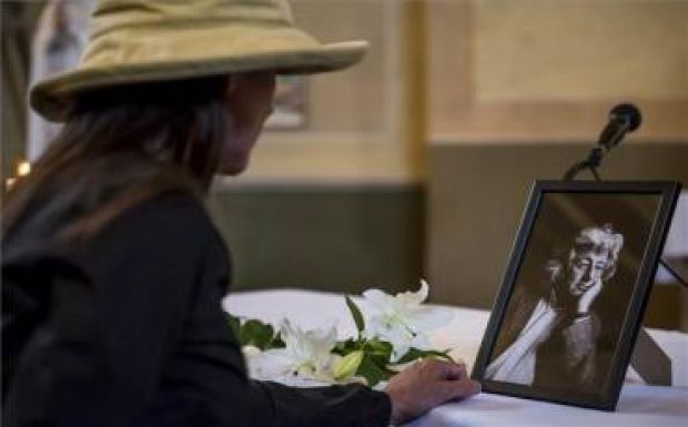 Végső búcsút vettek Esterházy Pétertől