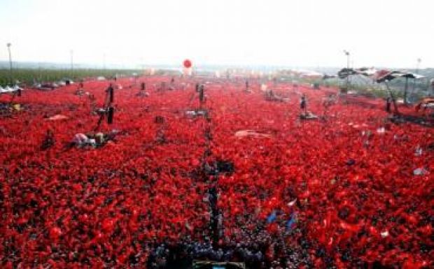 A hívei Isten ajándékának tartják Erdogant 