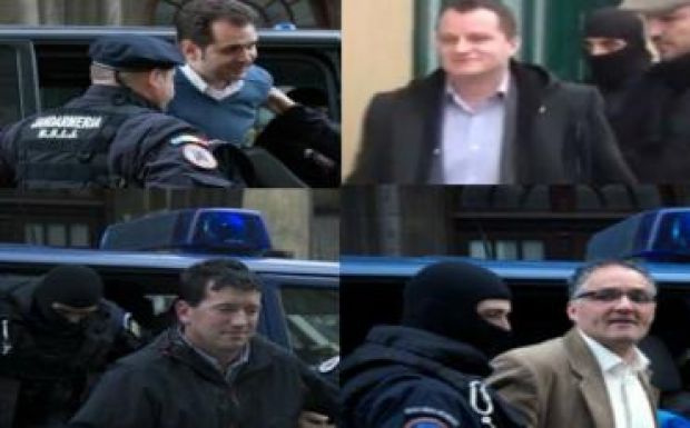 Semjén Külhoni Magyarságért Díjjal tüntette ki „koncepciós módon meghurcolt erdélyi barátait”