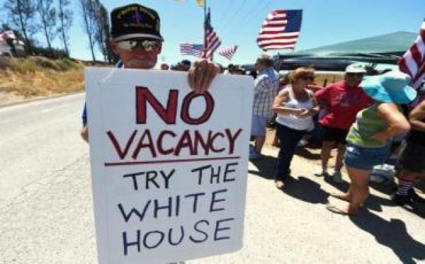 Masszív kitoloncolást ígért a bevándorlóknak Trump