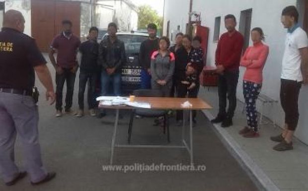 Románia felől kerülnék meg a magyar határra épített kerítést