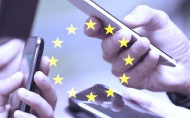 Mégsem lesz korlátlanul ingyenes roaming az EU-ban