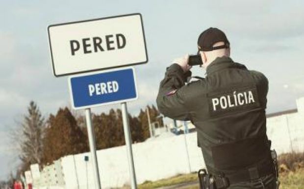 A kétnyelvű táblákat kér az MKP a Most-Híd-as közlekedési minisztertől