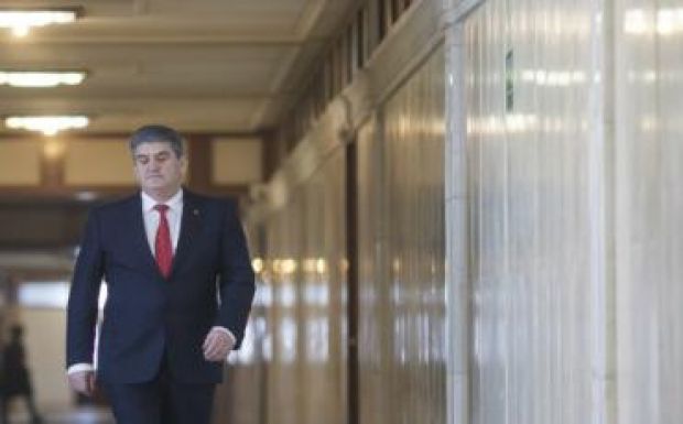 A szenátus jogi bizottsága támogatja Oprea mentelmi jogának megvonását