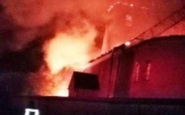 Leégett az atyhai templom, csak az oldalfalak maradtak meg