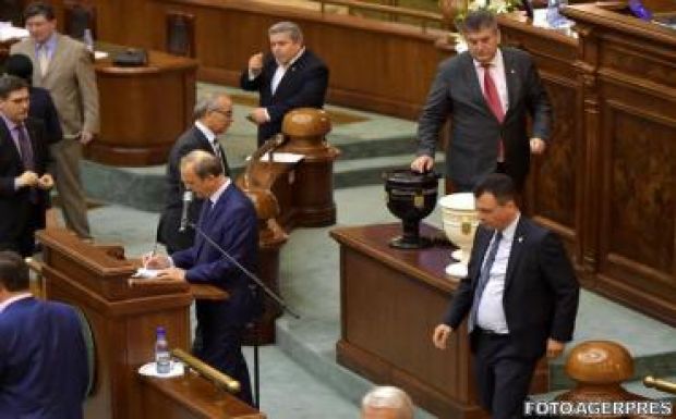 Megismételtetné a szavazást a mentelmi jogáról Gabriel Oprea