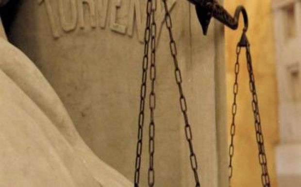 Jogsértőek a külhoni magyaroknak küldött kampánylevelek 