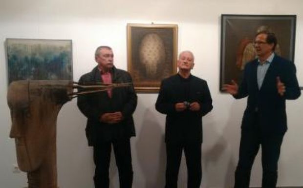 „Ostromlottak és ostromlók” kiállítása nyílt a csíkszeredai Kossuth utcai galériában