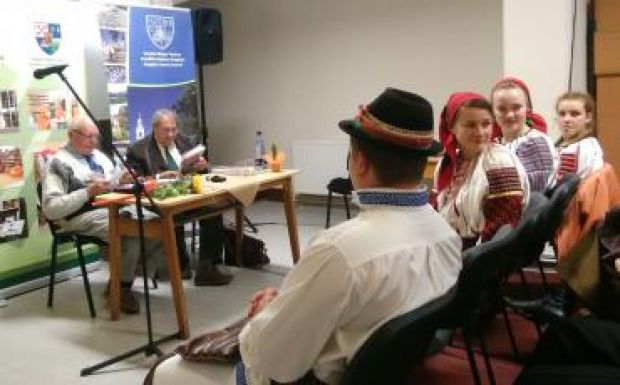 Halász Péter néprajzkutató: a moldvai csángók nincsenek tudatában értékeiknek