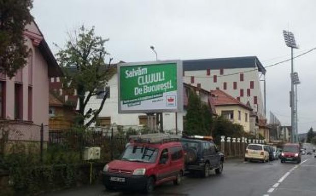 „Provokáló” román nyelvű RMDSZ-es óriásplakátok jelentek meg Erdélyben