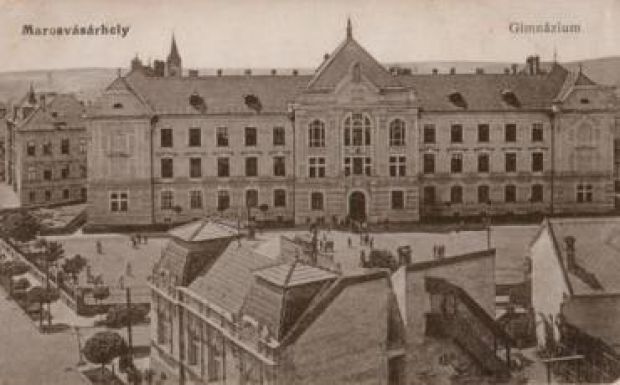 Szolidaritásáról biztosította a gyulafehérvári Státus a marosvásárhelyi iskolaügy gyanúsítottait