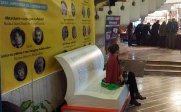 Nem tökéletes, de hiányozna, ha nem lenne – mérleg a 22. Marosvásárhelyi Könyvvásárról