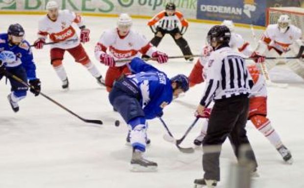 Hoki: csúnyán kikapott a Sportklub a Jegesmedvéktől is