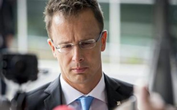 Letiltották a magyar diplomatákat a román ünnepi fogadásokról