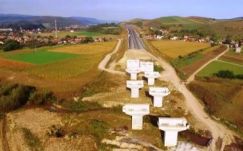 Majdnem elkészült a Gyalu-Magyarnádas autópályaszakasz