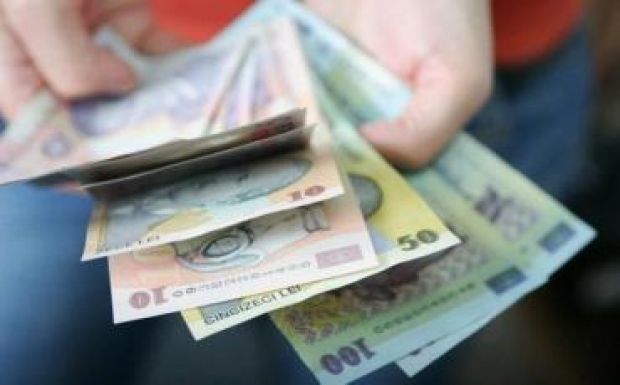 Alkotmányos a közalkalmazotti bérek növeléséről szóló törvény