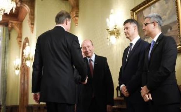 Băsescu: minden lehetséges PSD-ellenes konstrukciót támogatunk