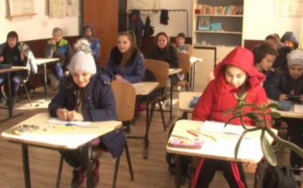 400 iskolást és óvodást küldtek haza a fagy miatt Maros megyében