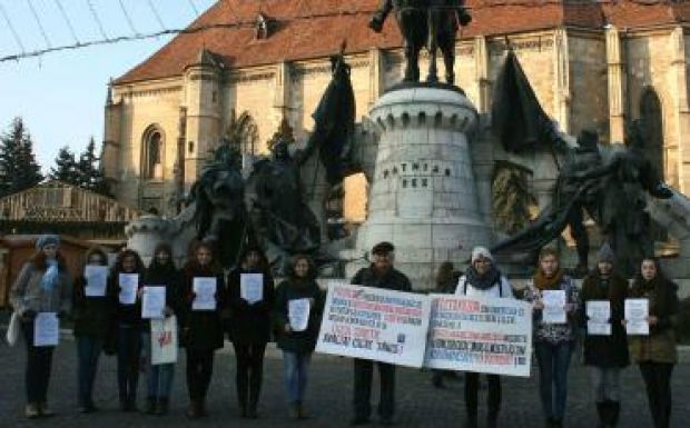 Megszüntetett magyar osztály: iktatták a panaszt a diszkriminációllenes tanácsnál