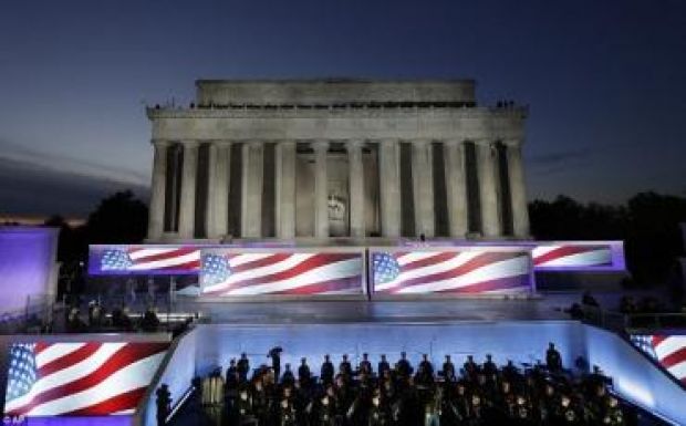 Trump beiktatása: koncerttel, tűzijátékkal kezdődött meg az ünnepségsorozat