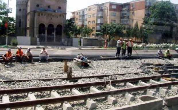 A hanyagul végzett korszerűsítés miatt döcögnek csigalassúsággal a vonatok