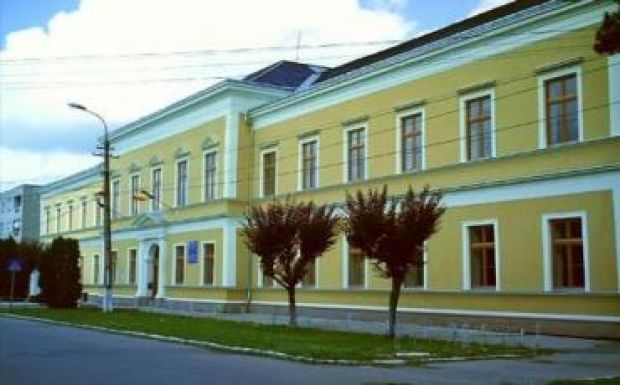 Drámaian csökken a háromszéki diákok száma, Szatmáron is szűnnek meg magyar osztályok