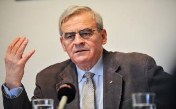 Tőkés László szerint az RMDSZ a barikád rossz oldalán áll