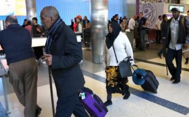 Továbbra is felfüggesztve marad Trump hírhedt rendelete