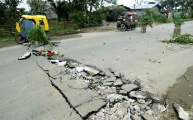 Földrengés volt a Fülöp-szigeteken, többen életüket vesztették