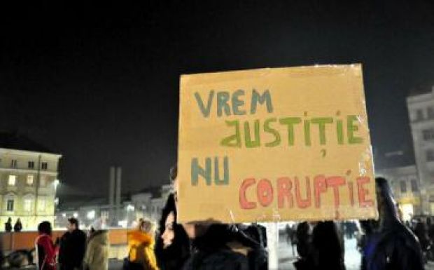 Országszerte tüntetések voltak szombat este