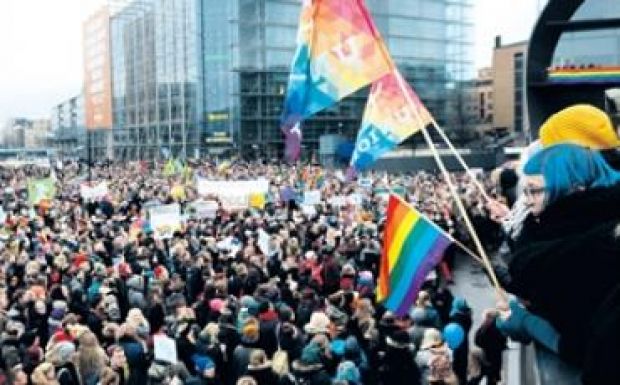 Márciustól hatályba lép a melegházasságot engedélyező törvény Finnországban