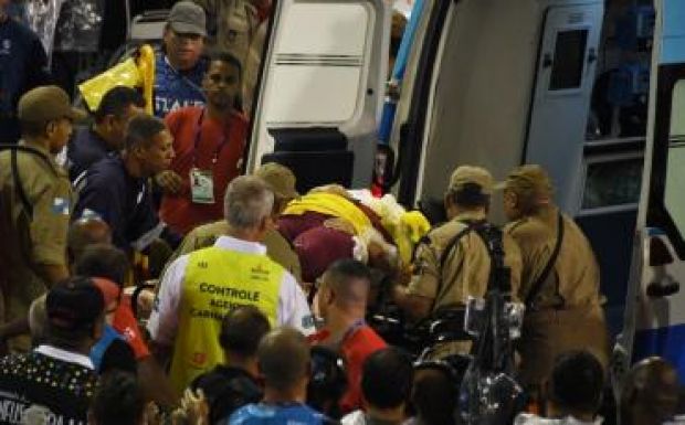 Baleset történt a riói karneválon 