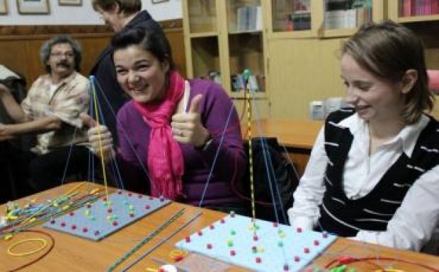 Még mindig kevés a nő dolgozik a tudományok területén Romániában