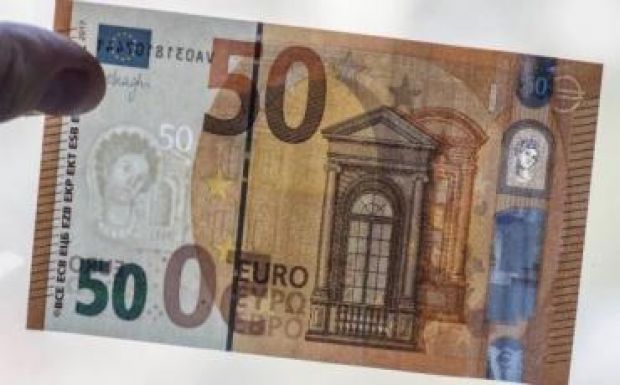 Kedden kerül forgalomba az új 50 eurós bankjegy az eurózónában