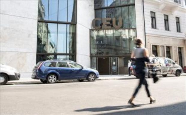 Az osztrák kancellár Soros Györggyel tárgyal a CEU Bécsbe költöztetéséről