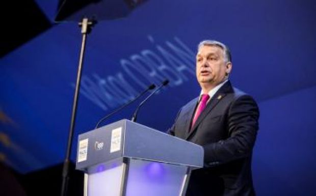 Uniós szankciókkal fenyegeti saját pártcsaládja az Orbán-kormányt