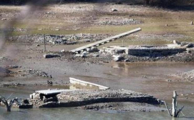 Fosztogatják Bözödújfalu víz alól felszínre került maradványait