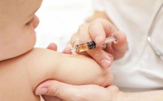 Közvitára bocsátotta az egészségügyi tárca az oltási törvény tervezetét